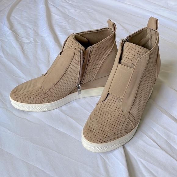 Ccocci Wedge Booties - Picture 1 of 4